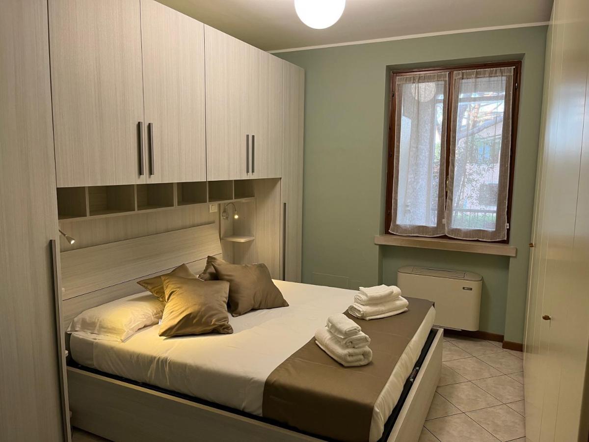 Green Apartment And Pools ديسينسانو ديل غاردا المظهر الخارجي الصورة