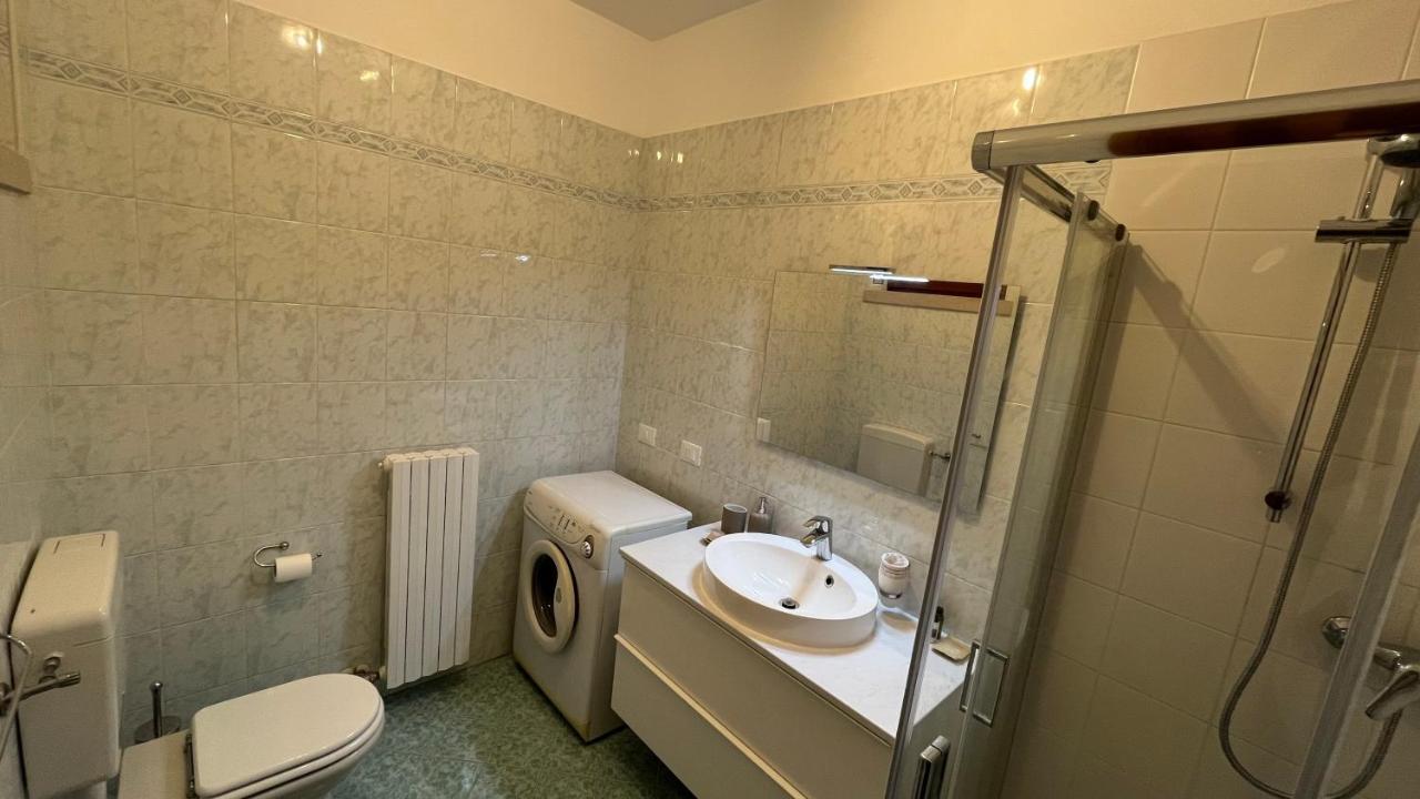 Green Apartment And Pools ديسينسانو ديل غاردا المظهر الخارجي الصورة